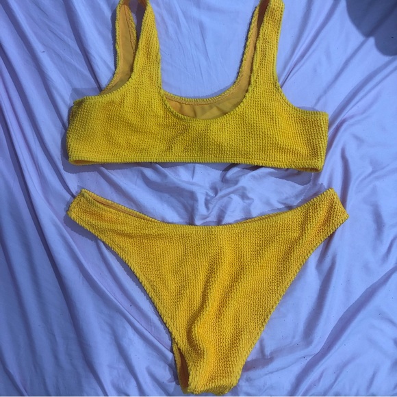 Yellow waffle bikini - Picture 2 of 2